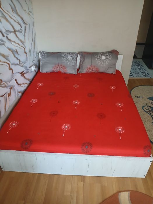 Vând dormitor nou fără nici o problema