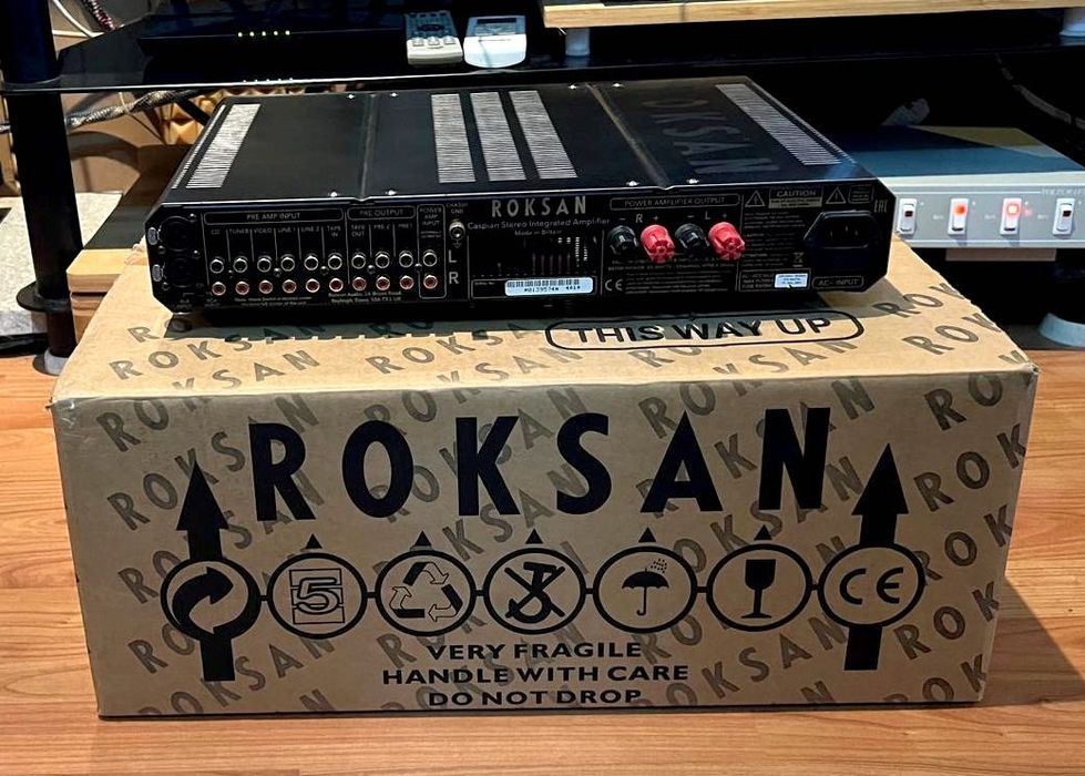 Roksan Caspian M2 amplificator integrat full box