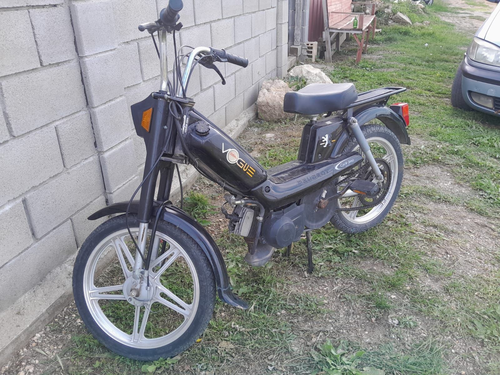 Motor 49 kubika.