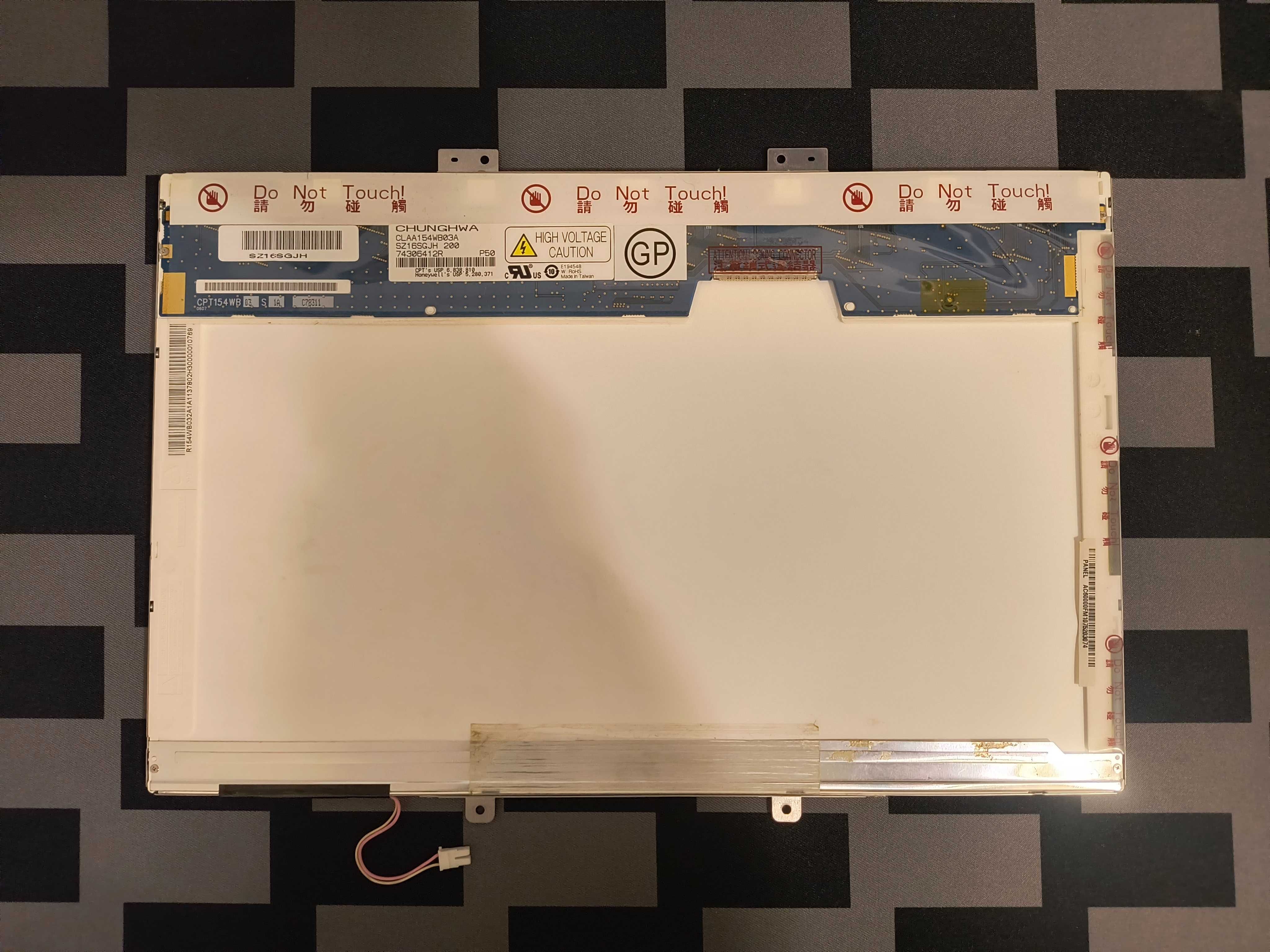 Дисплей Chunghwa CLAA150WB03A 15.4" от GIGABYTE