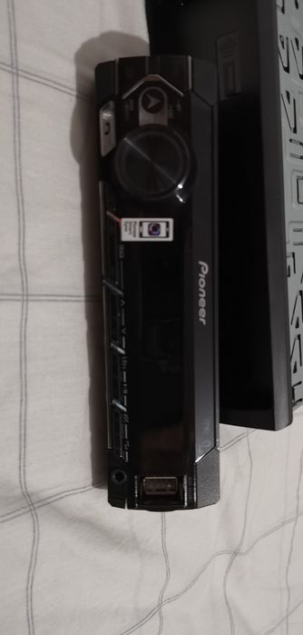 Mp3 auto Pioneer MVH-S320BT stik