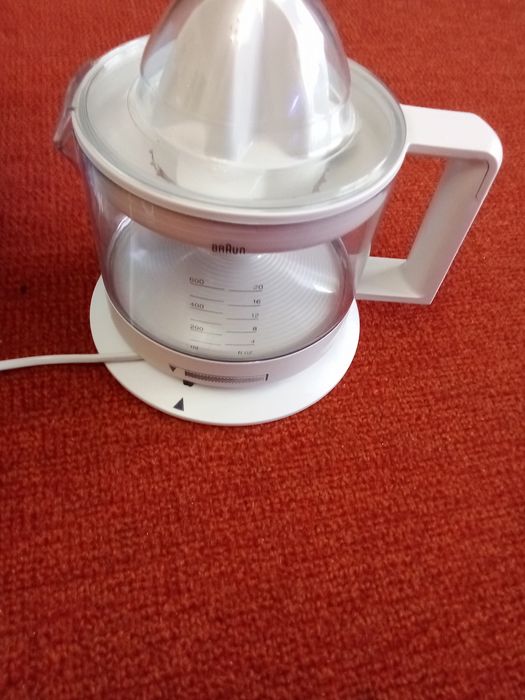 Соковыжималка электрическая