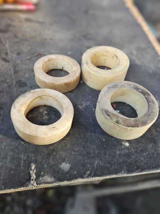 Set de 4 bucse deasupra arcurilor pt inalțare suspensie 5 cm suzuki vi