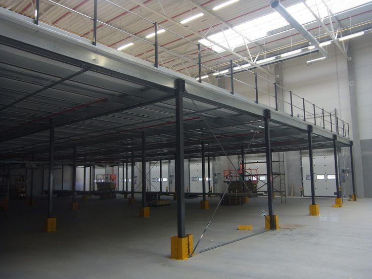 Металлический конструкции, лестницы.