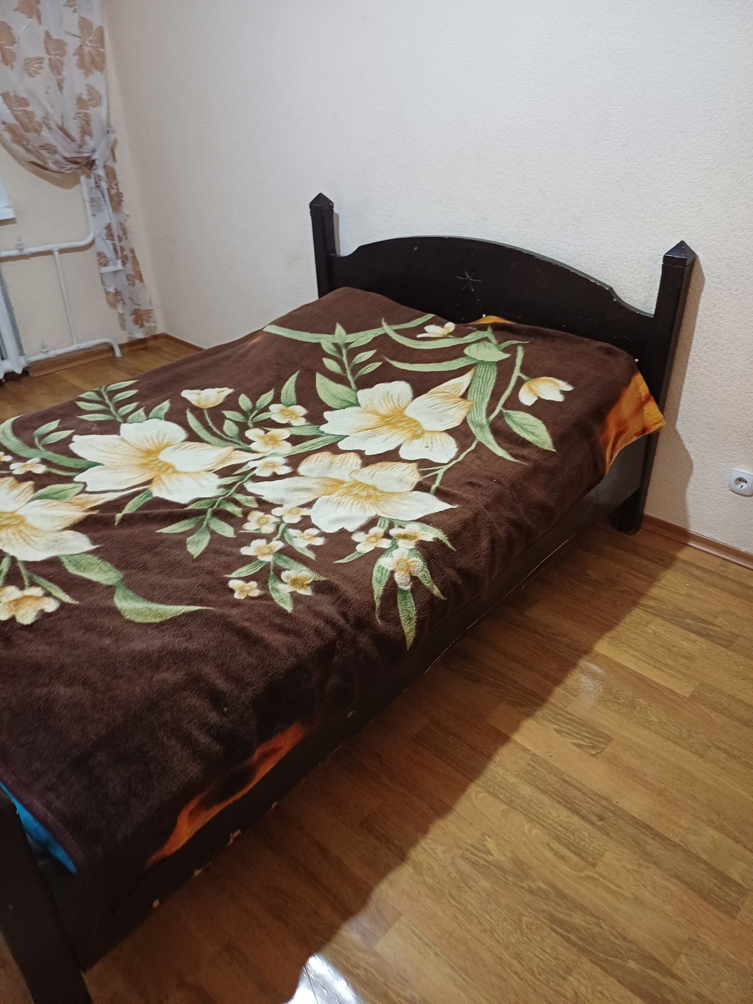 продам тахты, кресла