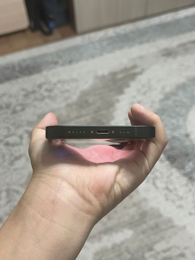 Iphone 13 зелёный