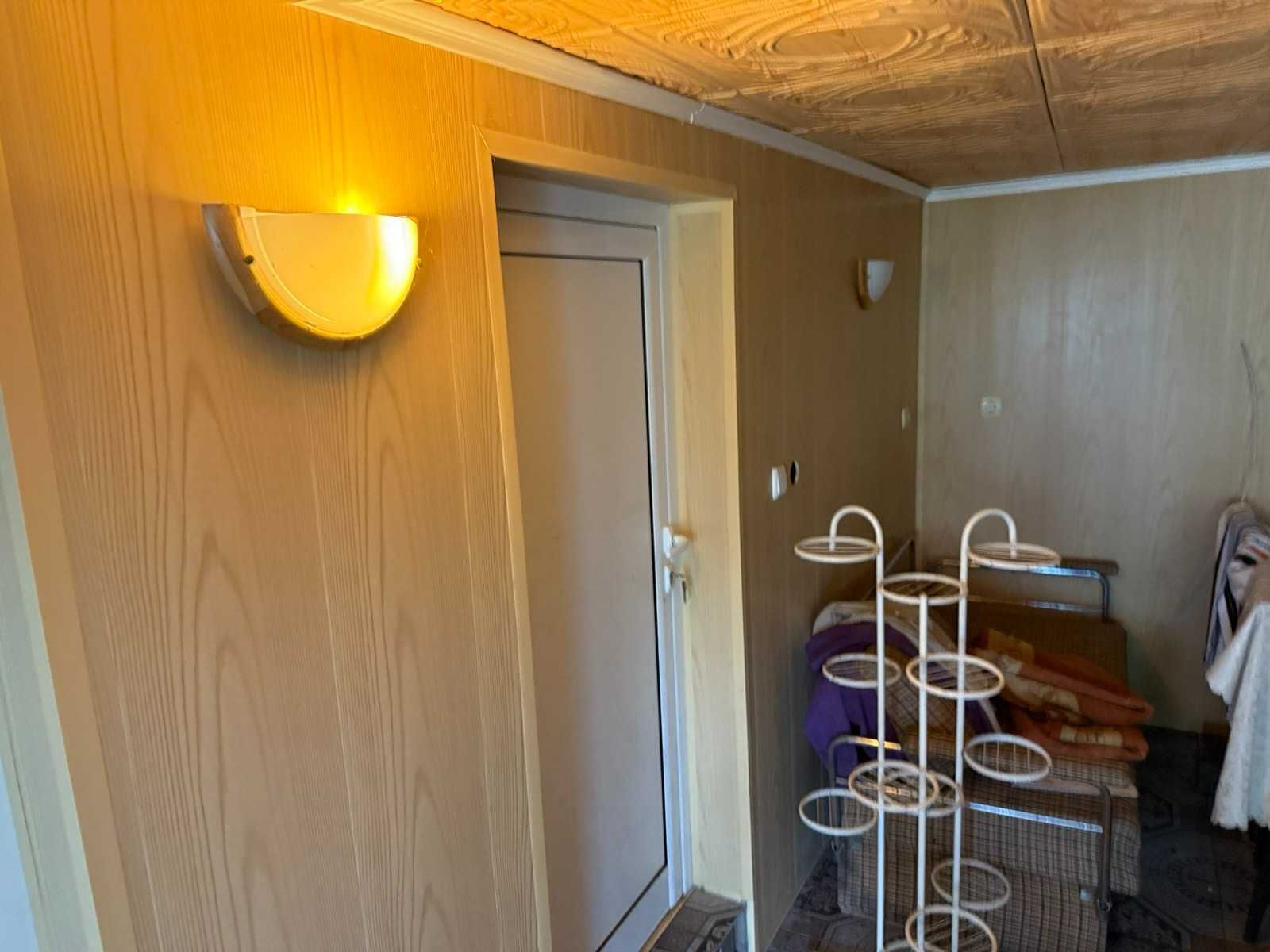 Продава къща с. Добрич , обл.Хасково. Голям двор и отлична локация.