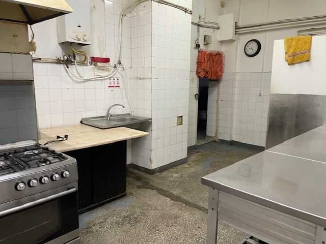 Chirie partial din spatiu comercial parter, cu subsol si terasa-Unirii