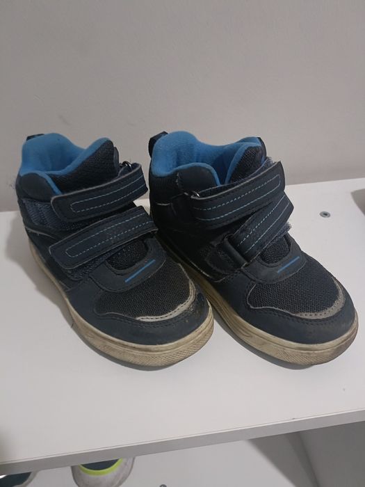 Детские ботинки 3000 тг