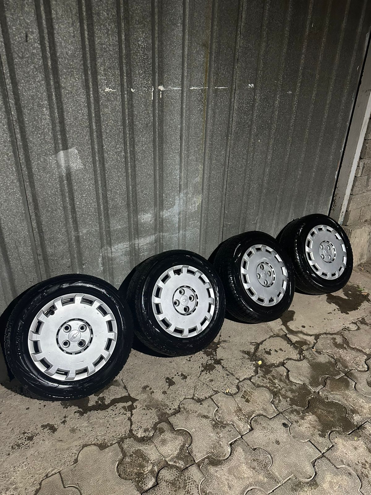 Диски с резиной зимние