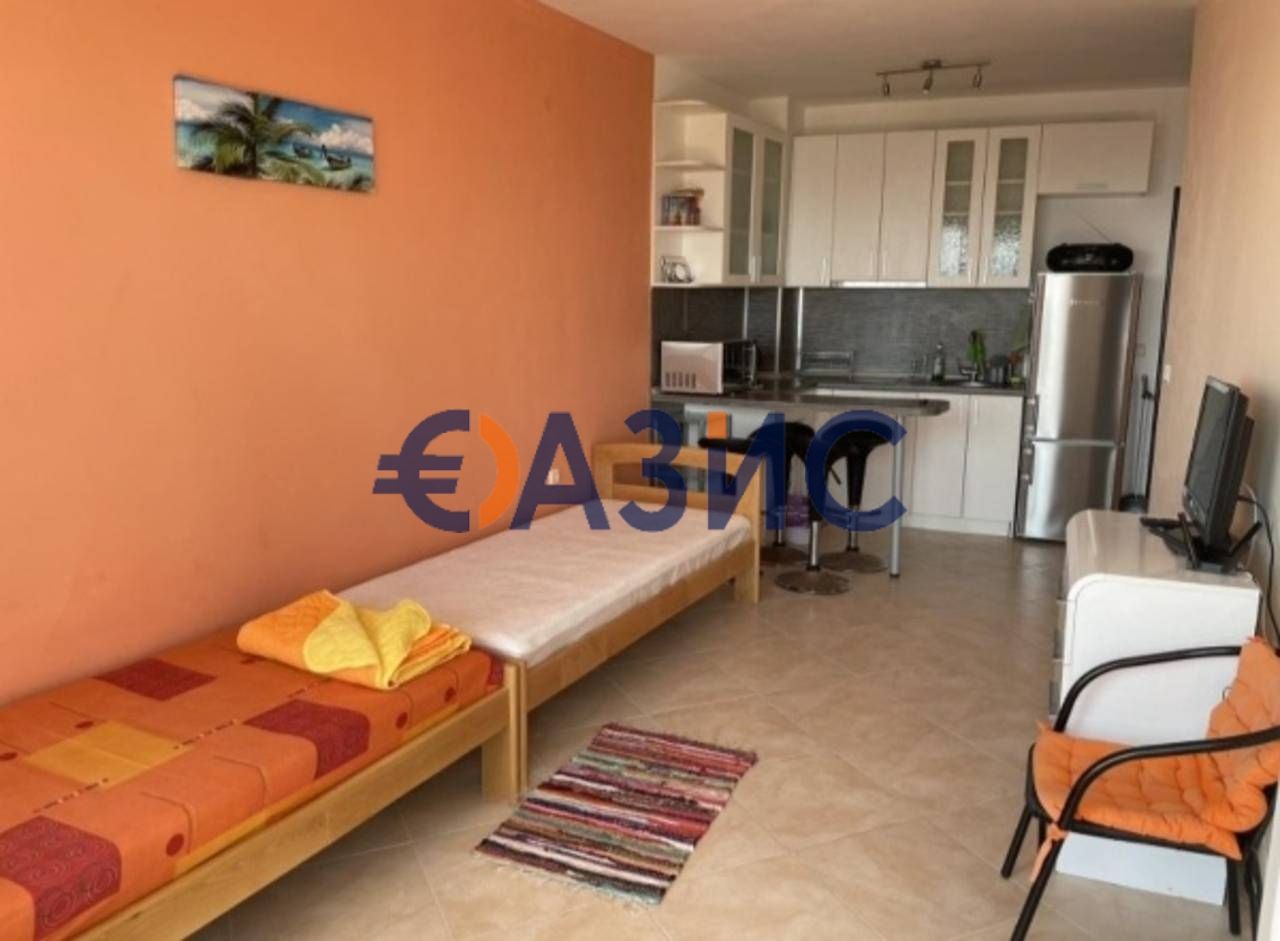Продава се Двустаен апартамент в Созопол - 72 кв.м за 973 €/кв.м - Снимка #1