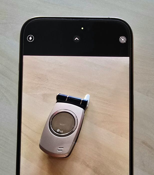 iPhone 15 Pro, 128GB, Natural Titan, в гаранция, перфектно състояние