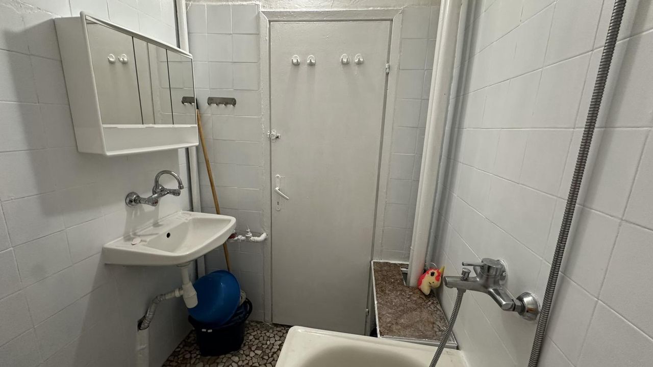 Дава се под наем Двустаен апартамент в Пловдив, Каменица 1 - 68 кв.м за 357 € - Снимка #6
