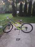Vând rockrider st500