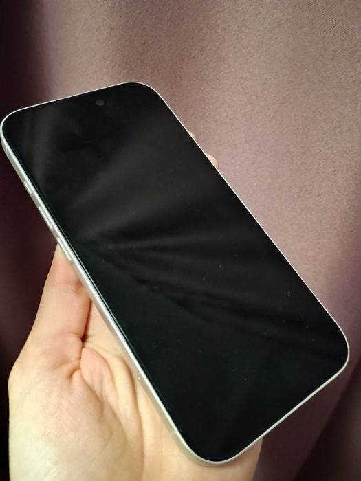 iPhone 16 перфектно състояние