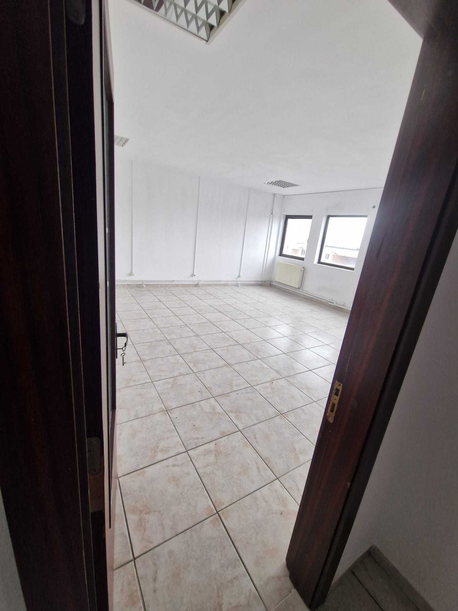INCHIRIERE spatiu ideal pentru SALA FITNESS ,aerobic,dans,Brasov