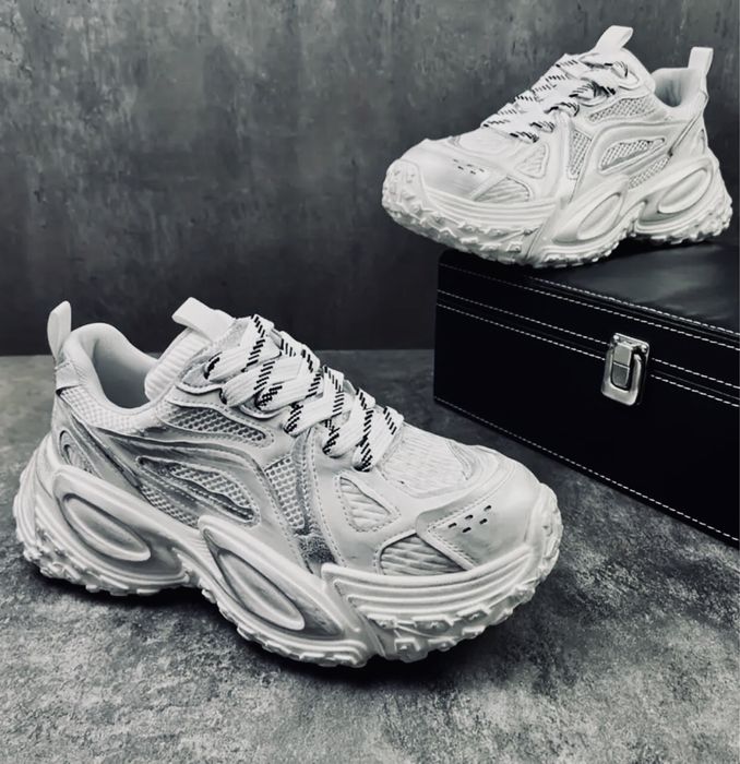 Мъжки ретро инспирирани маратонки