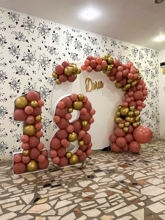 Aranjamente baloane pe arcada rotunda Majorate Botezuri Magazine