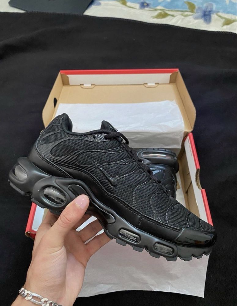 Nike Air Max TN 44