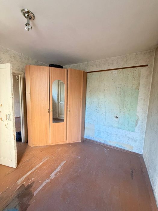 Продаю 2-х комн на 4-ом микр