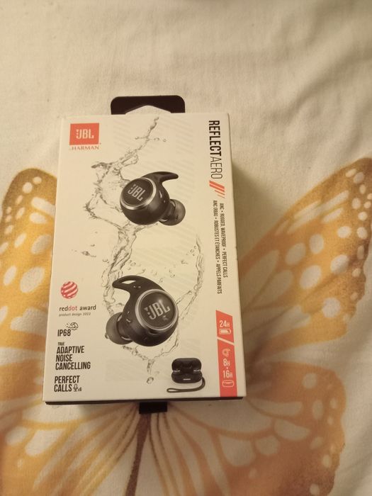 casti JBL ReflectAero noi