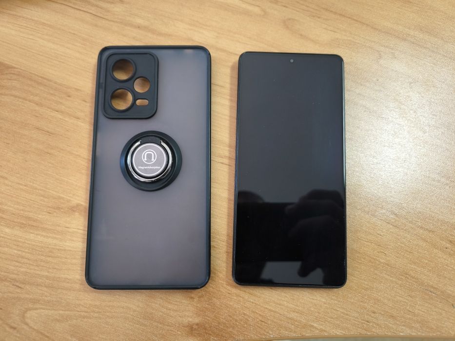 Смартфон Xiaomi Redmi Note 12 Pro 5G – отлично състояние!