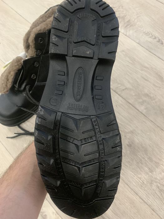 Зимние рабочие ботинки