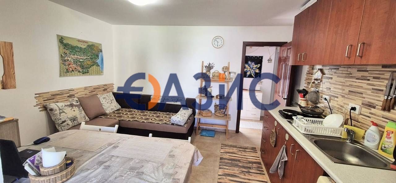Продава се Двустаен апартамент в Свети Влас - 50 кв.м за 1260 €/кв.м - Снимка #10