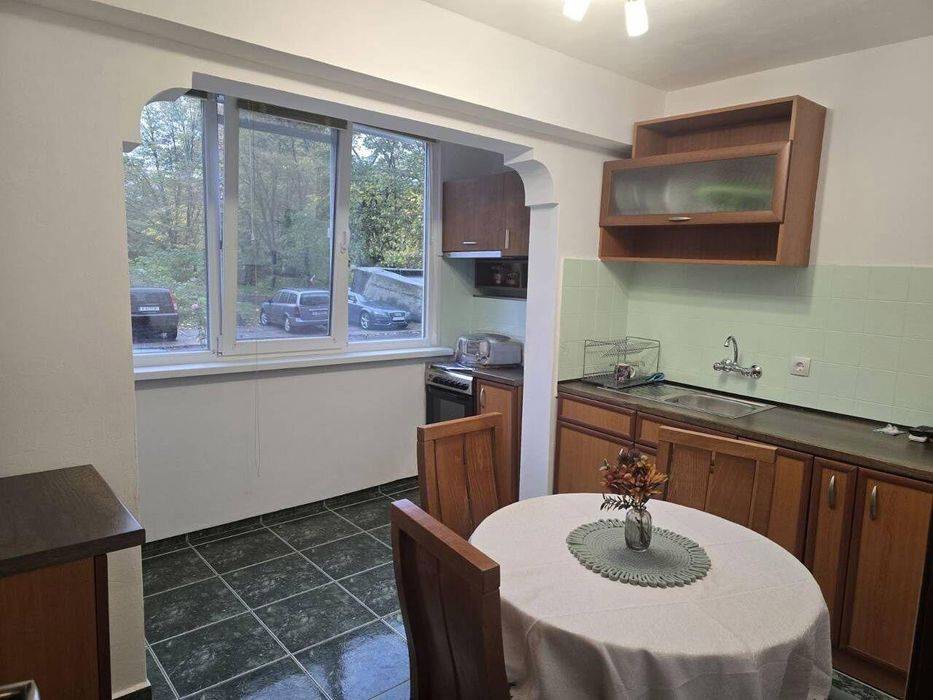 Тристаен, под наем, ж.к Славейков