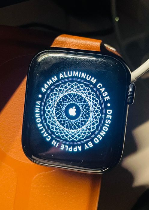 Apple Watch SE 2 (44 mm + GPS)