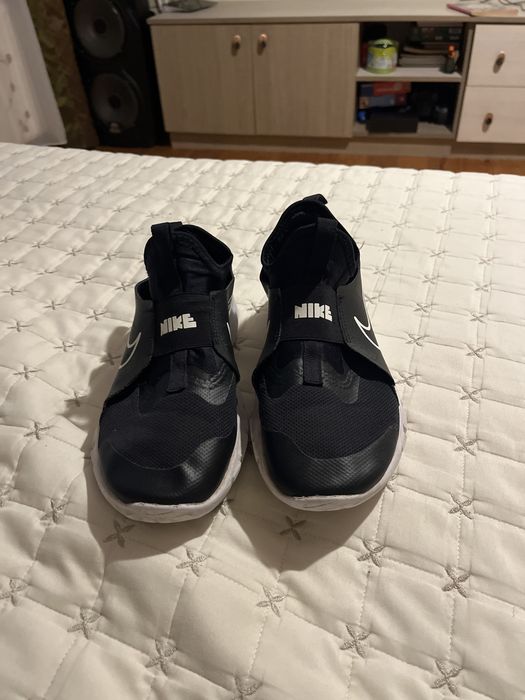 Детски nike обувки 37,5 много меки и одобни за спорт много запазени