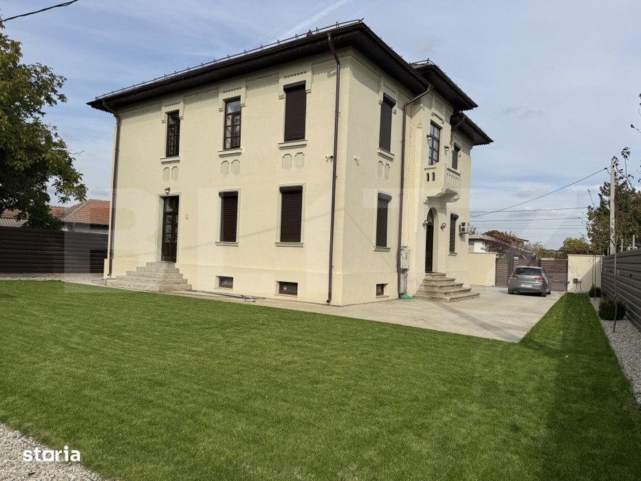 Casa tip conac S + P + E de 365 mpu, pe un teren de 1.143mp, Malu Mare