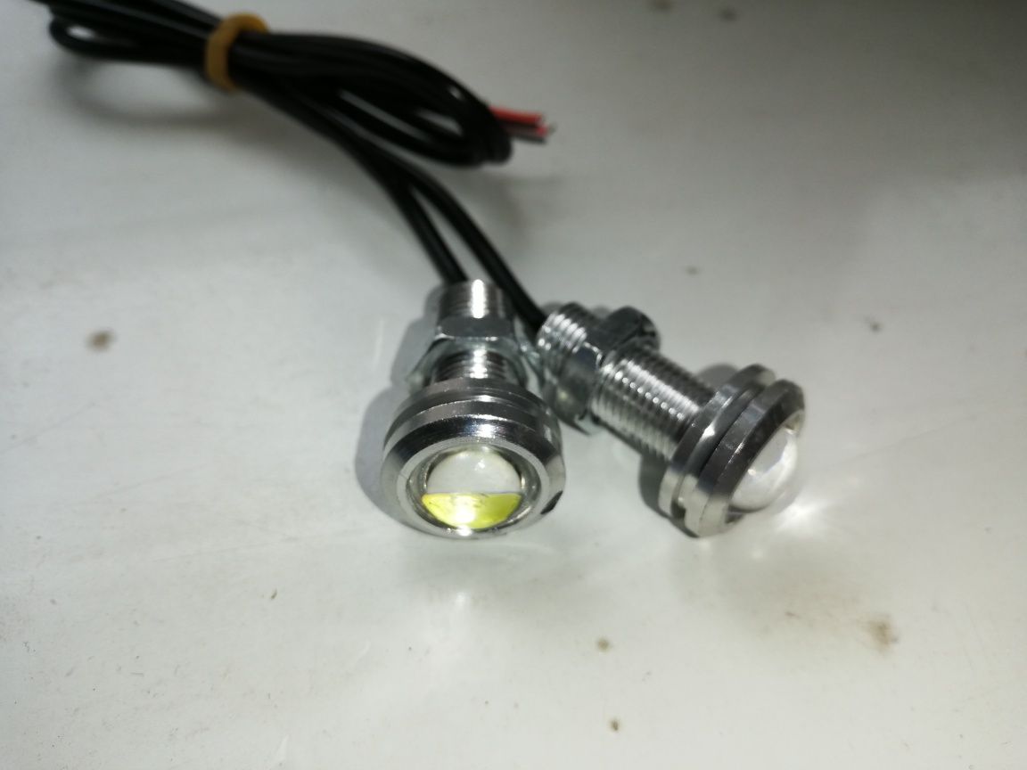 Far led 3w navomodel(barcuta de plantat)