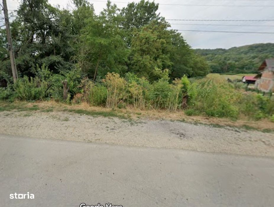 Teren de construit 3500mp, intre case, 100km de Buc., acces asfaltat