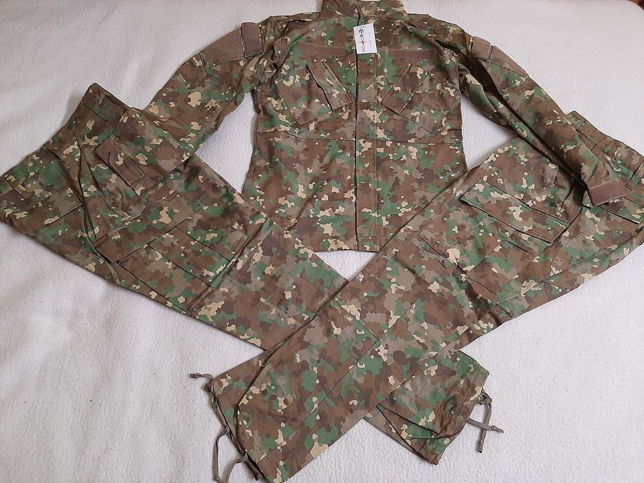 Tinuta combat  46.1, 48.1, 48.3,  48.2, 50.0, 50.1, 50.2, 54.1, 54.2