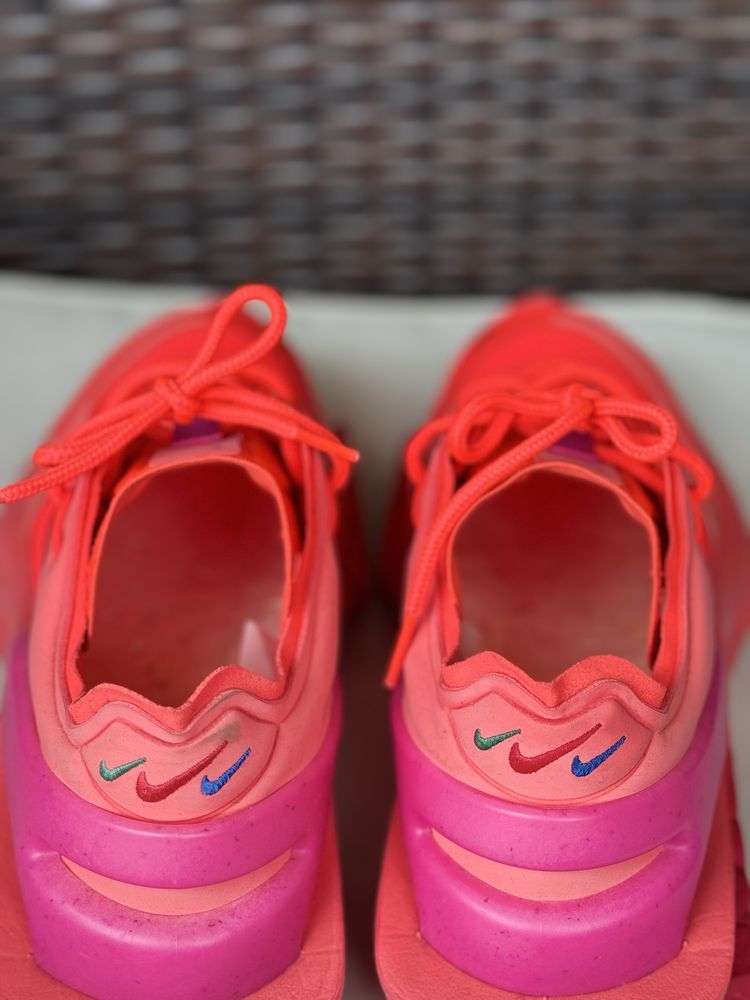 Оригинални дамски маратонки Nike Fontanka Edge