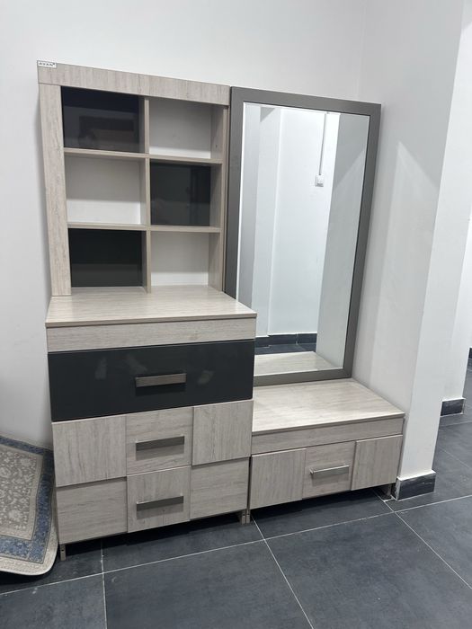 Продаю комод и трюмо