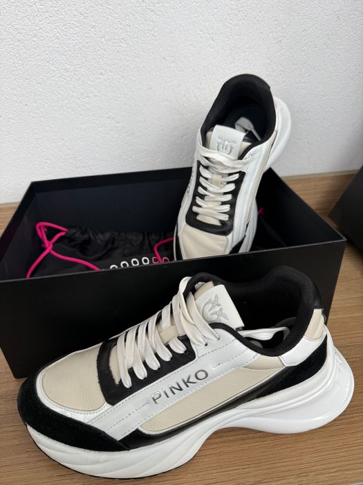 Обувки Pinko номер 37