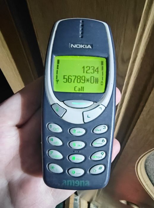 Nokia 3310+incarcator ( decodat)