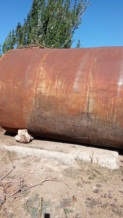 Резервуар горизонтальный 25 тонны.