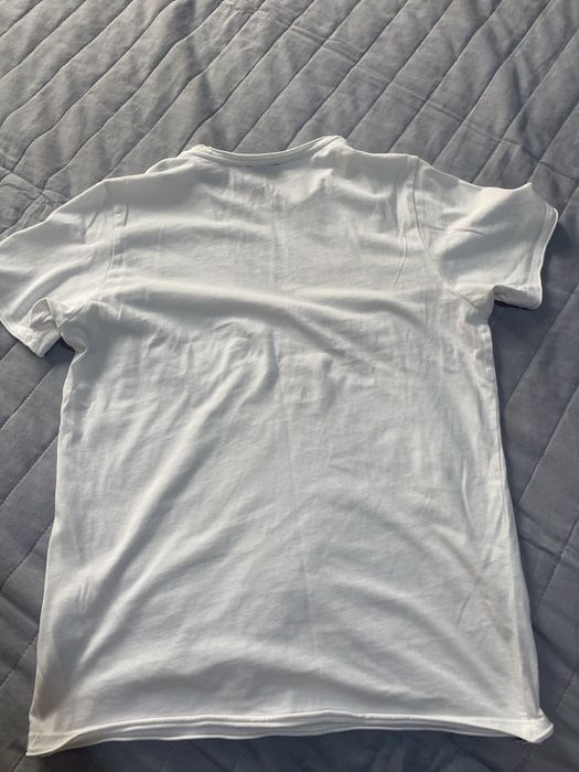 Tricou Diesel purtat