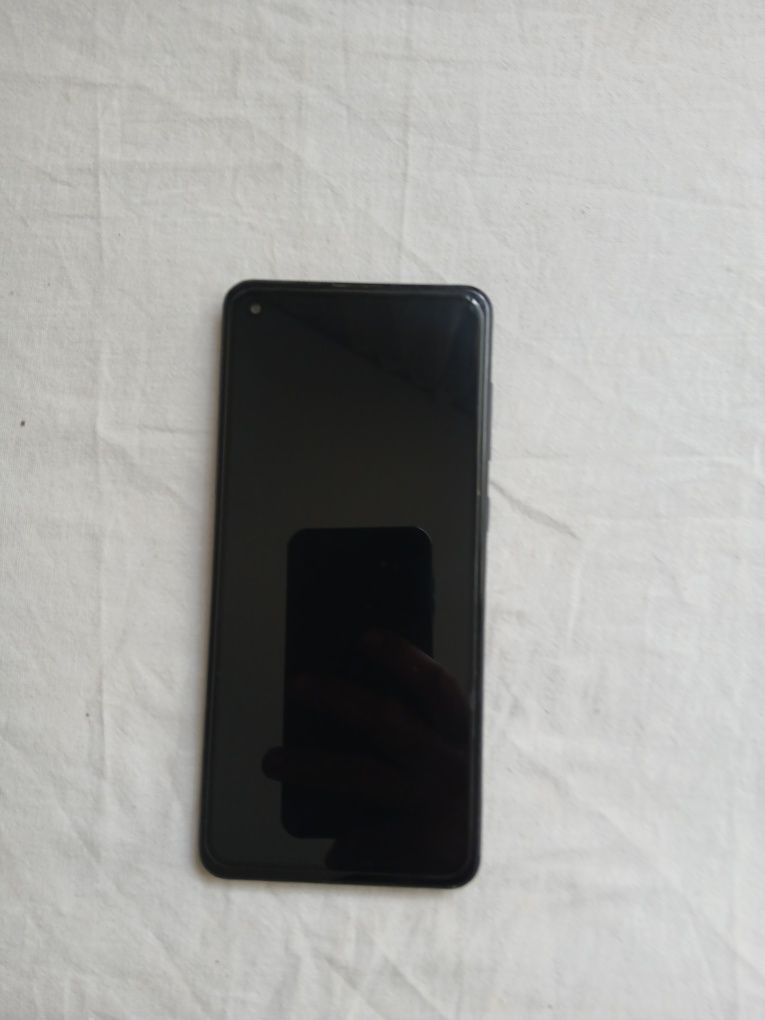 Srochna sotladi telfonlar