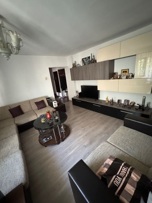 VÂNZARE apartament 4 camere, 92mp, Decomandat, Petre Ispirescu 31