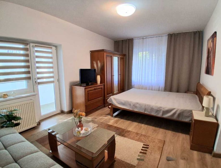 Inchiriez garsoniera Vitan, Str Alunelului proprietar, posibil parcare