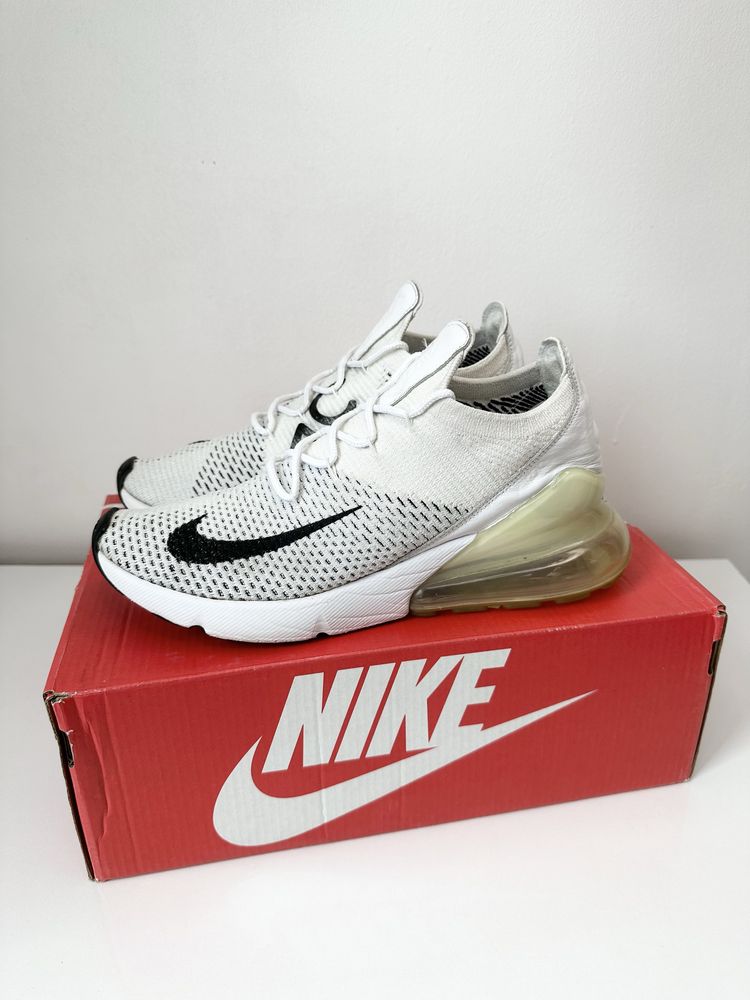 Nike Air Max 270 Flyknit (40) Маратонки