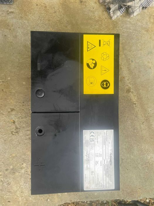 Panouri Jinko 440W + baterii 100Ah – Sistem fotovoltaic