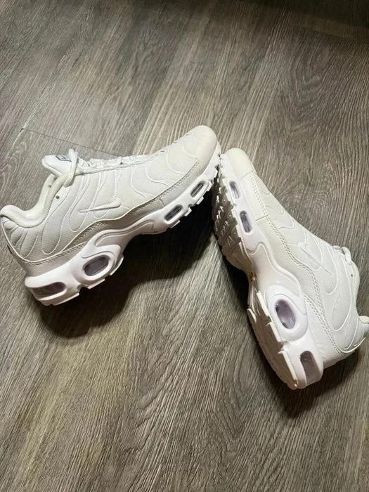 Nike Air Tn 42 noi/new