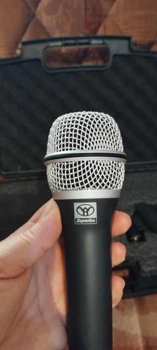 Microfon Superlux