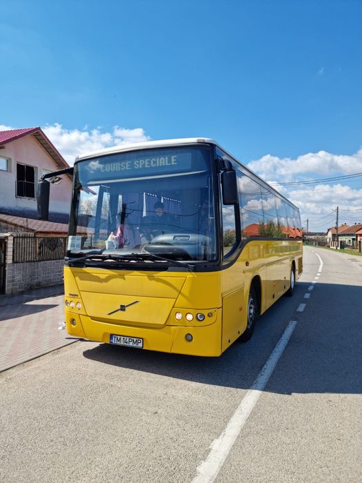 Dezmembrez VOLVO B12B 8700