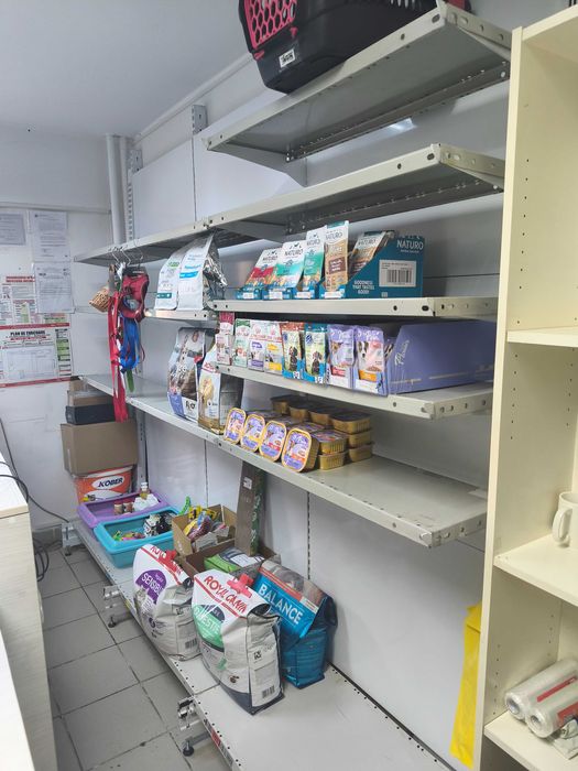 Rafturi modulare magazin/petshop/alimentara